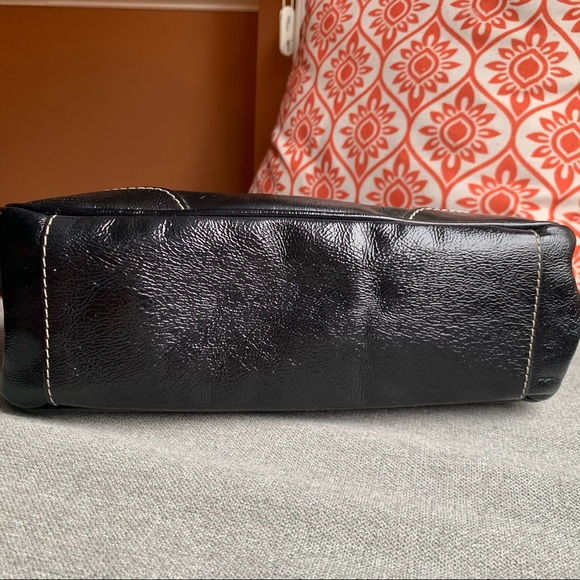 Black patent leather satchel bag - Picture 5 of 9